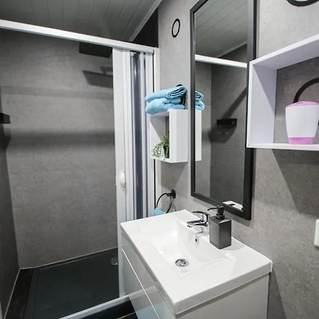 Viktera Modernes Apartment Mitten In Der Stadt Und Doch Sehr Ruhig Zu Therme 2 Minuten Bad Ems Buitenkant foto