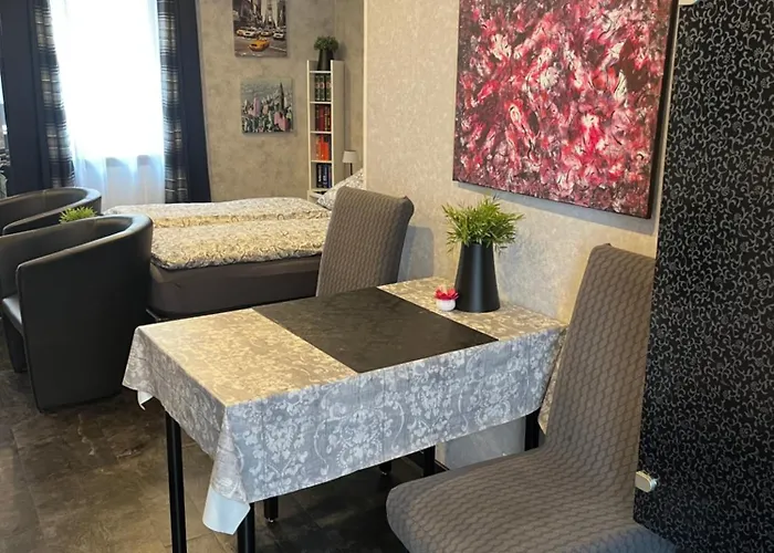 Viktera Modernes Apartment Mitten In Der Stadt Und Doch Sehr Ruhig Zu Therme 2 Minuten